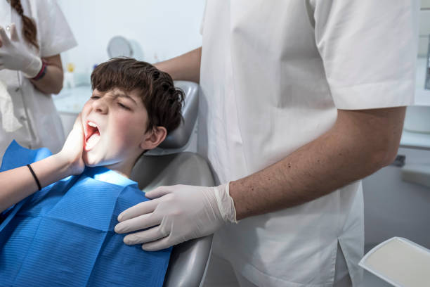 Best Broken or Cracked Tooth Emergency Dentist in Westlake Vlage, IL