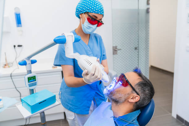 Best Mobile Emergency Dentist in Westlake Vlage, IL